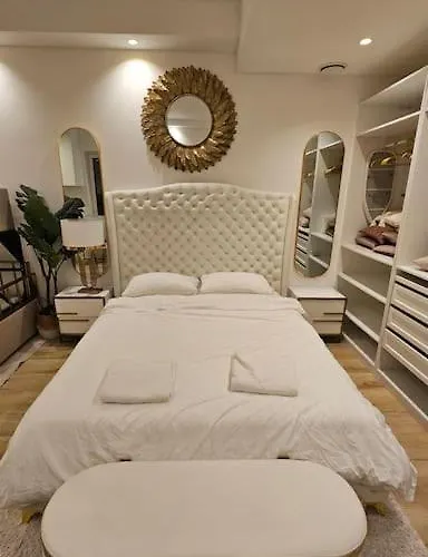 Ug Neubau City Wohnung - Pool, Gym, Sauna, Zweites Bad Extra Buchbar