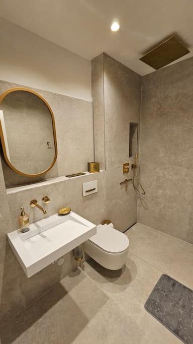 Ug Neubau - Pool, Gym, Sauna, Zweites Bad Extra Buchbar * Munich